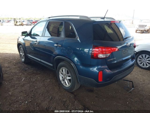 Photo 2 VIN: 5XYKT4A69FG608256 - KIA SORENTO 