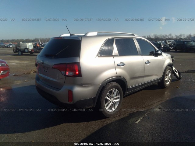 Photo 3 VIN: 5XYKT4A69FG625946 - KIA SORENTO 