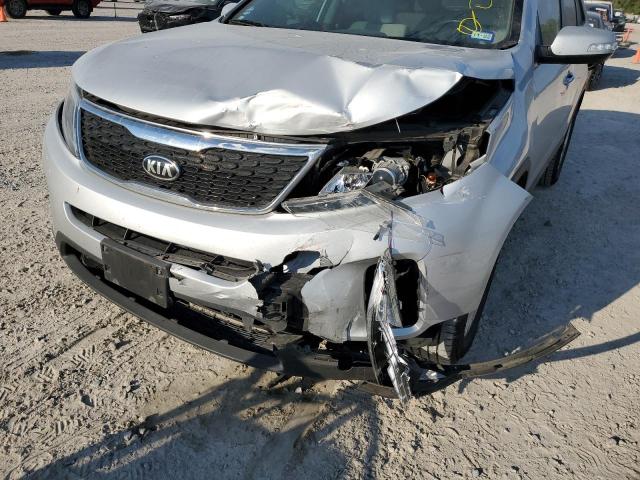 Photo 8 VIN: 5XYKT4A69FG626255 - KIA SORENTO LX 