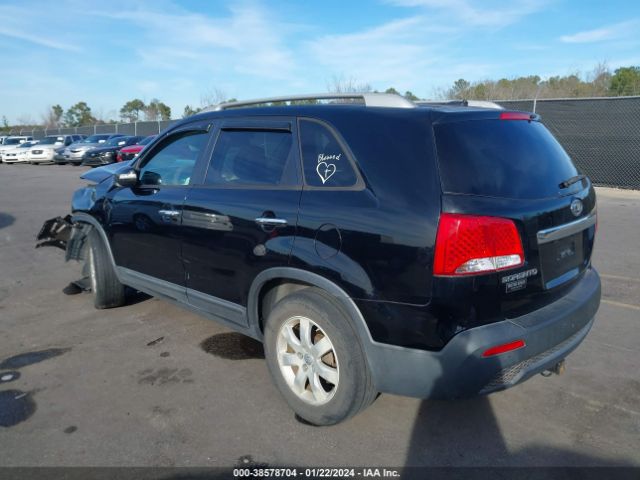 Photo 2 VIN: 5XYKT4A6XCG206998 - KIA SORENTO 