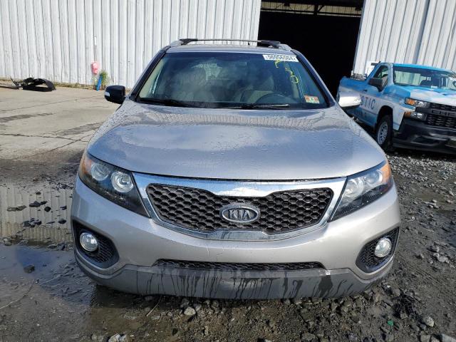 Photo 4 VIN: 5XYKT4A6XDG316919 - KIA SORENTO 