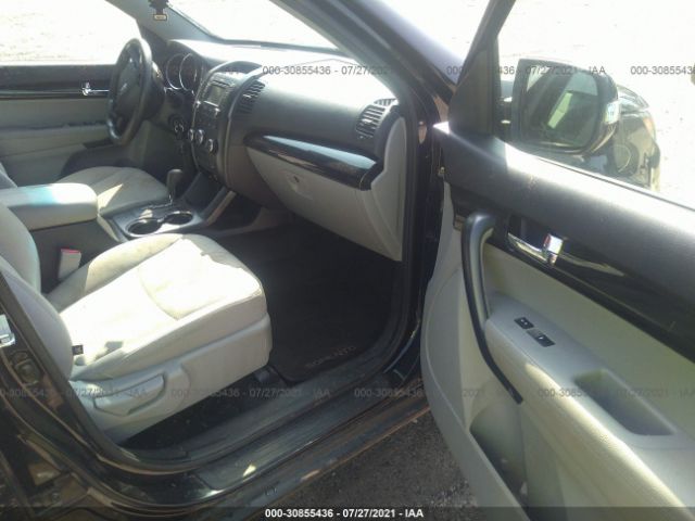 Photo 4 VIN: 5XYKT4A6XDG359236 - KIA SORENTO 