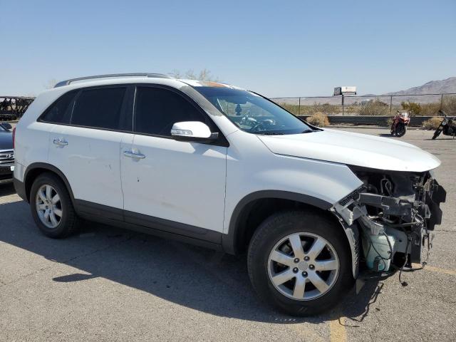 Photo 3 VIN: 5XYKT4A6XDG420522 - KIA SORENTO LX 