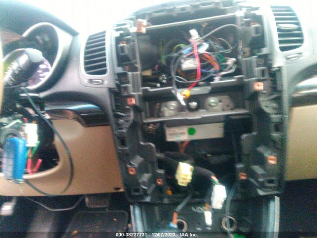 Photo 5 VIN: 5XYKT4A6XEG445650 - KIA SORENTO 