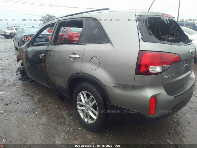 Photo 2 VIN: 5XYKT4A6XEG458849 - KIA SORENTO 