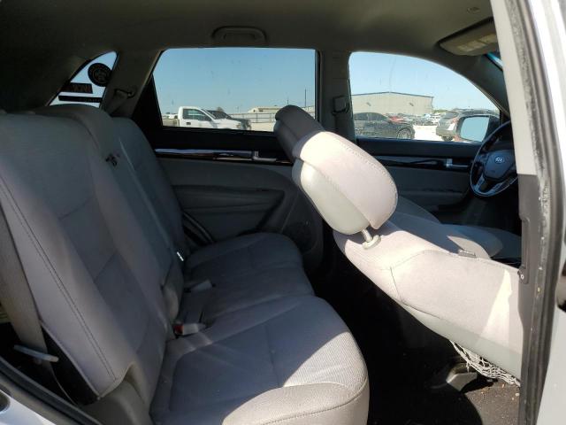 Photo 10 VIN: 5XYKT4A6XEG464330 - KIA SORENTO LX 