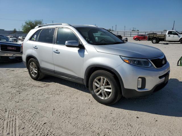 Photo 3 VIN: 5XYKT4A6XEG464330 - KIA SORENTO LX 