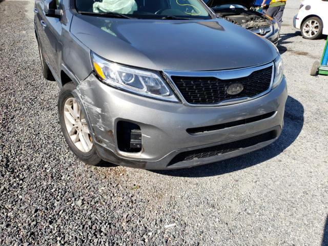 Photo 8 VIN: 5XYKT4A6XEG509184 - KIA SORENTO LX 