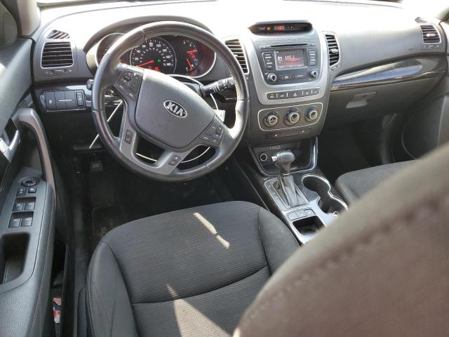 Photo 7 VIN: 5XYKT4A6XEG513140 - KIA SORENTO LX 