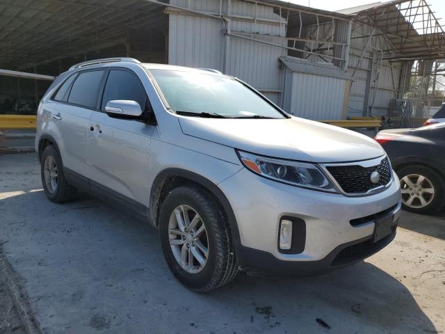 Photo 3 VIN: 5XYKT4A6XFG553901 - KIA SORENTO LX 