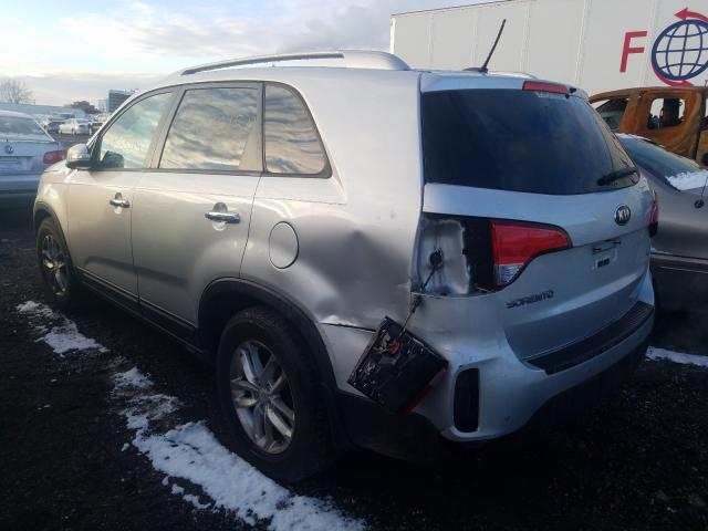 Photo 2 VIN: 5XYKT4A6XFG589135 - KIA SORENTO LX 