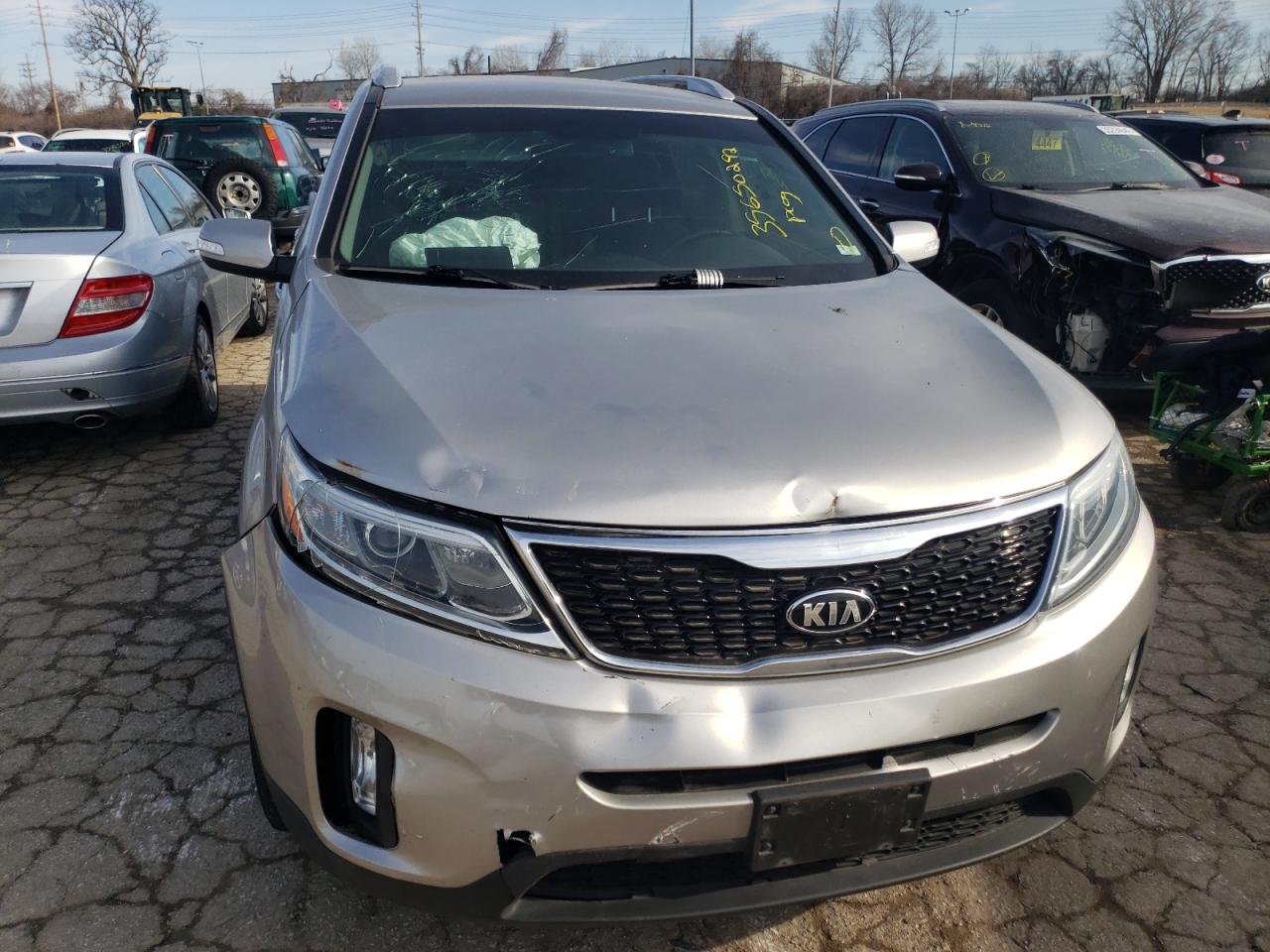 Photo 8 VIN: 5XYKT4A6XFG647258 - KIA SORENTO 