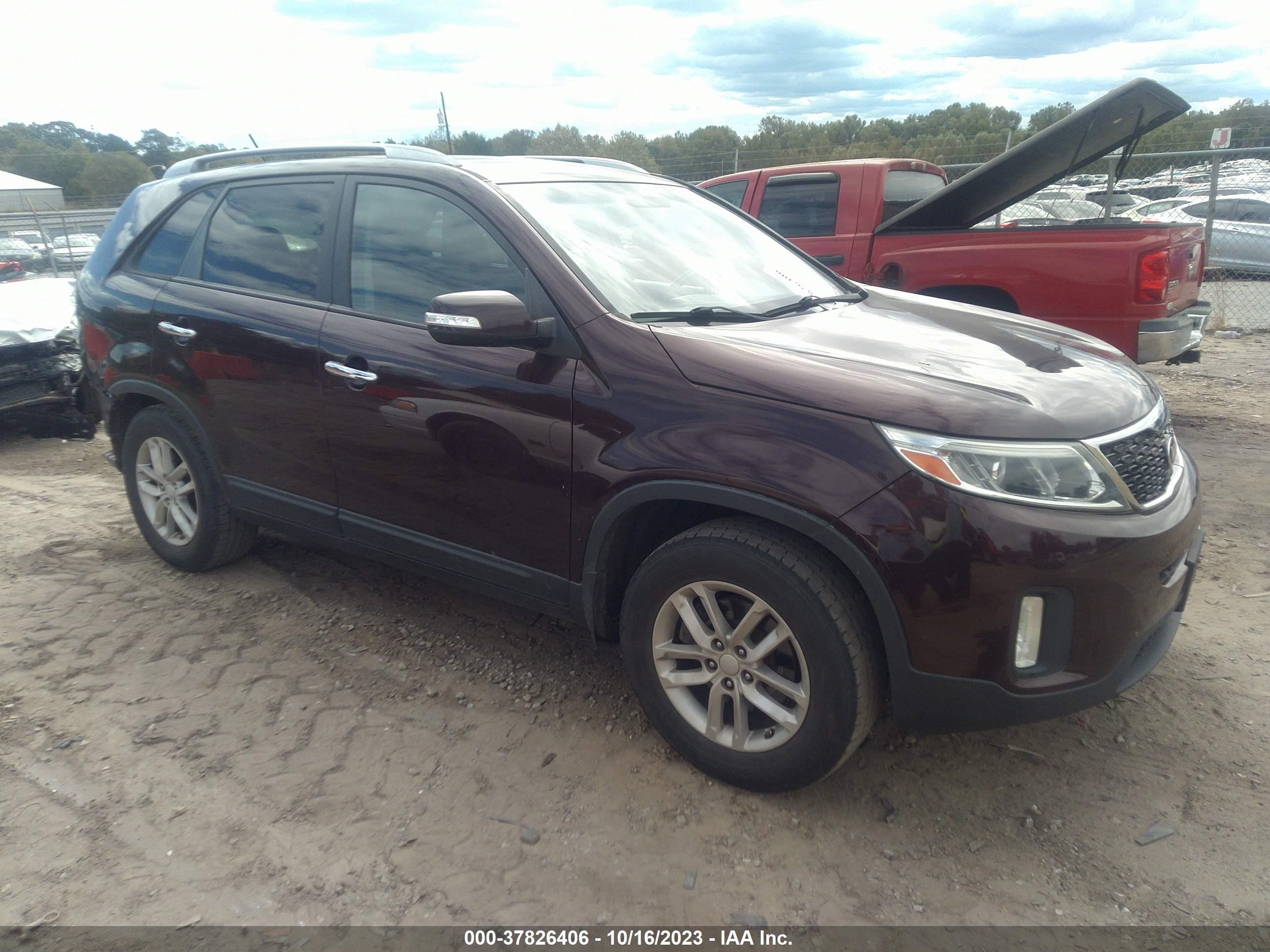 Photo 0 VIN: 5XYKT4A6XFG653318 - KIA SORENTO 