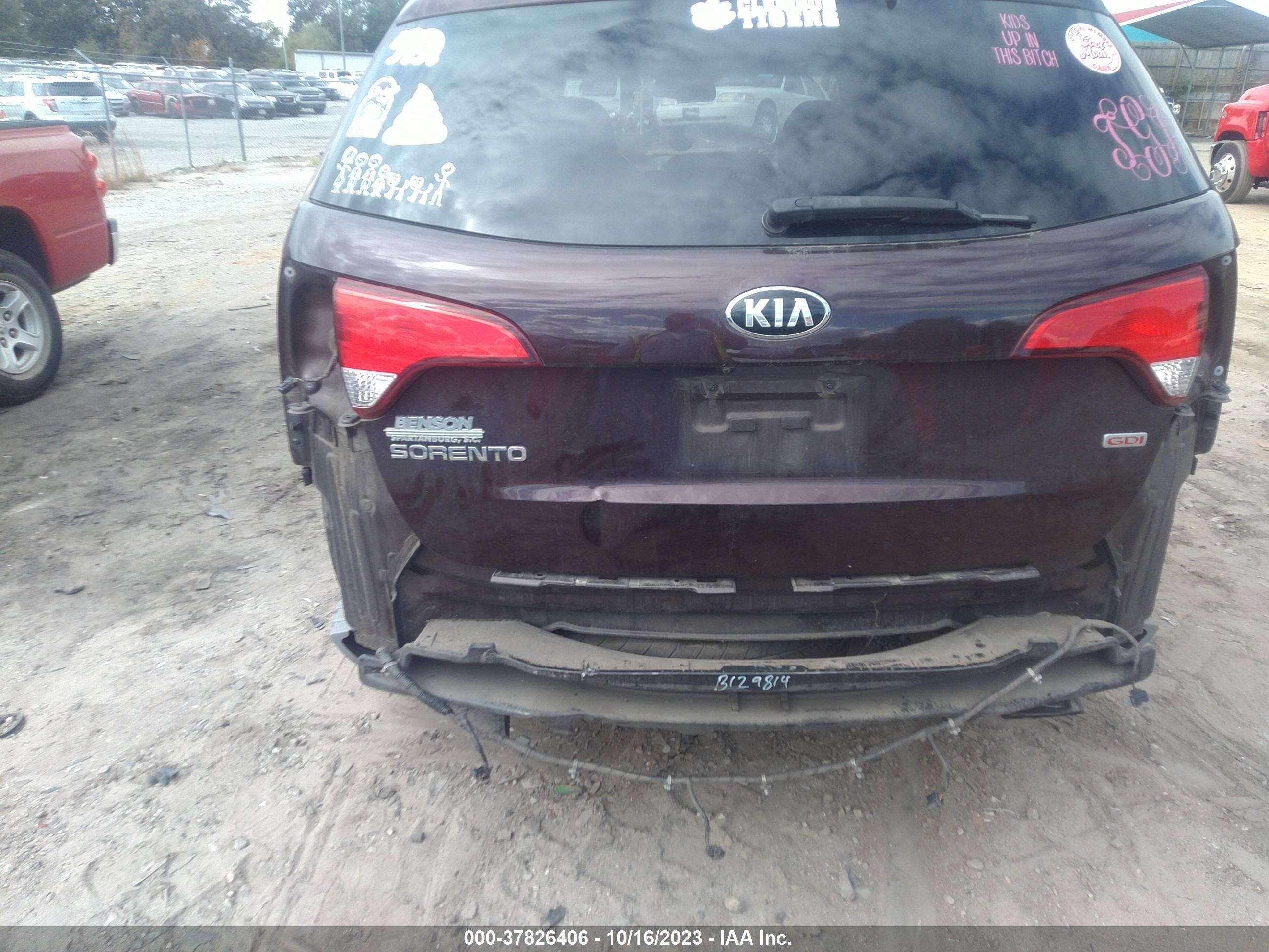 Photo 5 VIN: 5XYKT4A6XFG653318 - KIA SORENTO 