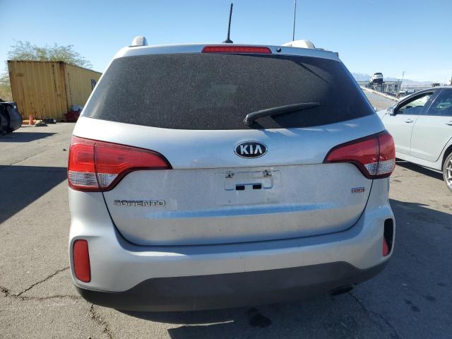 Photo 5 VIN: 5XYKT4A70EG472980 - KIA SORENTO LX 