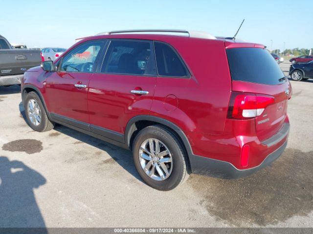 Photo 2 VIN: 5XYKT4A71FG578954 - KIA SORENTO 