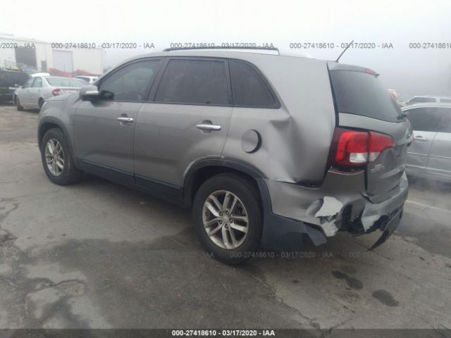 Photo 2 VIN: 5XYKT4A71FG638568 - KIA SORENTO 