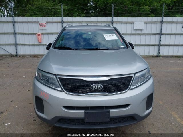 Photo 5 VIN: 5XYKT4A72FG589610 - KIA SORENTO 