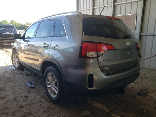 Photo 2 VIN: 5XYKT4A73FG580351 - KIA SORENTO LX 