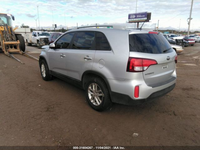 Photo 2 VIN: 5XYKT4A73FG612523 - KIA SORENTO 