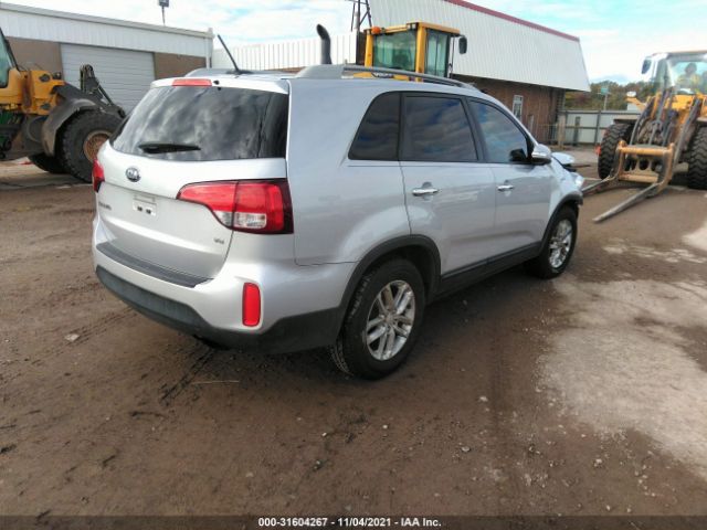 Photo 3 VIN: 5XYKT4A73FG612523 - KIA SORENTO 