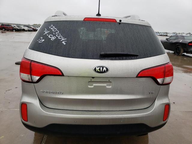 Photo 5 VIN: 5XYKT4A74FG612708 - KIA SORENTO LX 