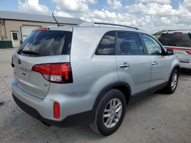 Photo 2 VIN: 5XYKT4A75FG621238 - KIA SORENTO LX 