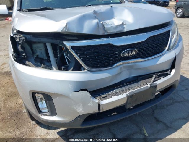 Photo 5 VIN: 5XYKT4A76FG569926 - KIA SORENTO 