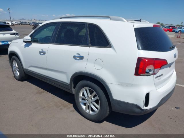 Photo 2 VIN: 5XYKT4A77FG620575 - KIA SORENTO 