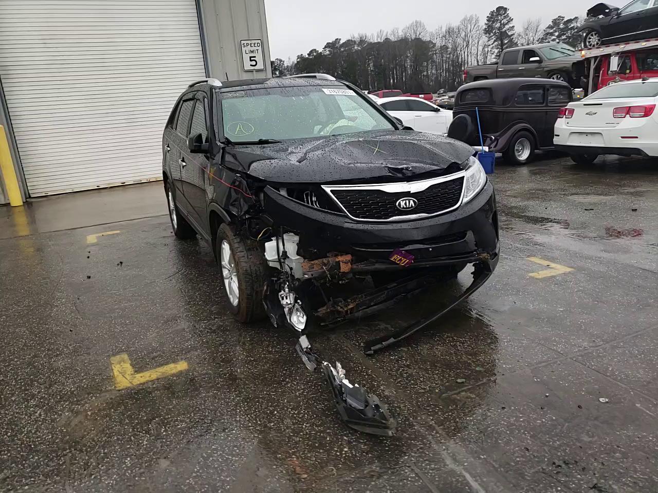 Photo 10 VIN: 5XYKT4A78FG588817 - KIA SORENTO LX 