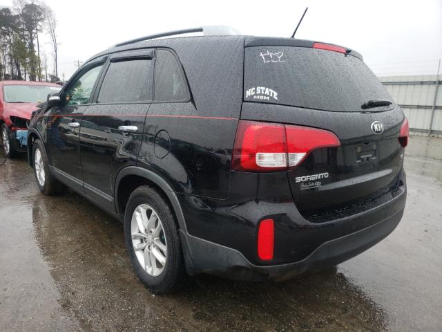 Photo 2 VIN: 5XYKT4A78FG588817 - KIA SORENTO LX 