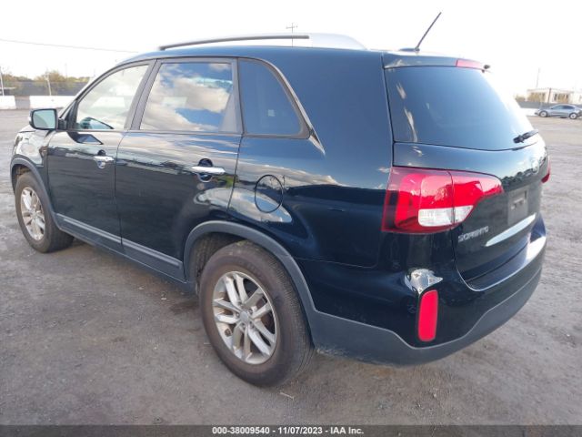 Photo 2 VIN: 5XYKT4A78FG589840 - KIA SORENTO 