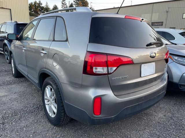 Photo 2 VIN: 5XYKT4A78FG633576 - KIA SORENTO 