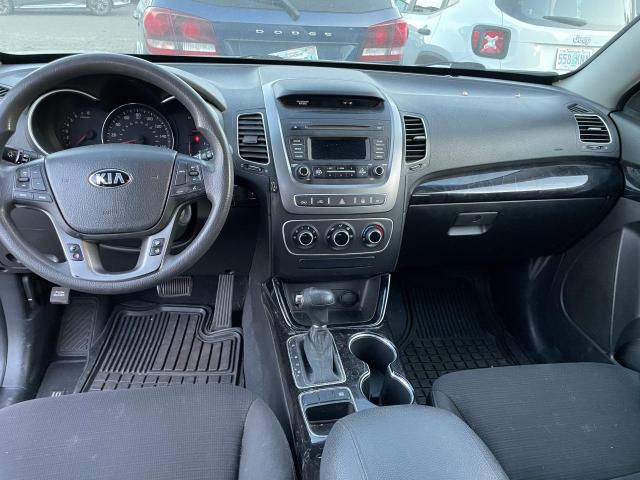 Photo 8 VIN: 5XYKT4A78FG633576 - KIA SORENTO 