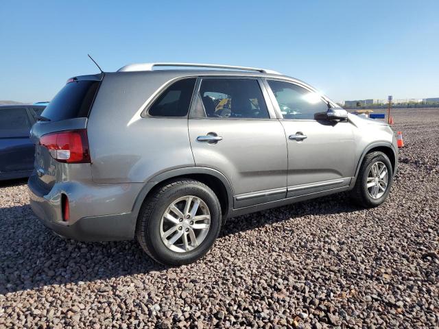 Photo 2 VIN: 5XYKT4A79EG461864 - KIA SORENTO 