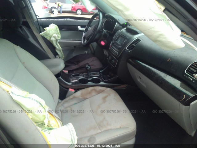 Photo 4 VIN: 5XYKT4A79EG469673 - KIA SORENTO 