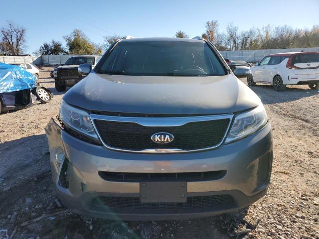 Photo 4 VIN: 5XYKT4A7XFG587457 - KIA SORENTO LX 