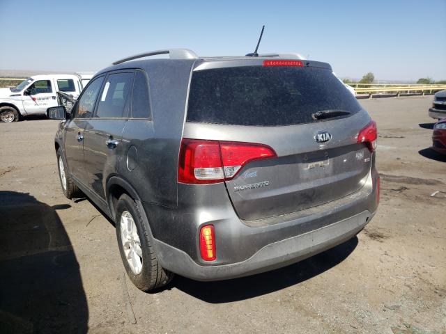 Photo 2 VIN: 5XYKT4A7XFG591475 - KIA SORENTO LX 