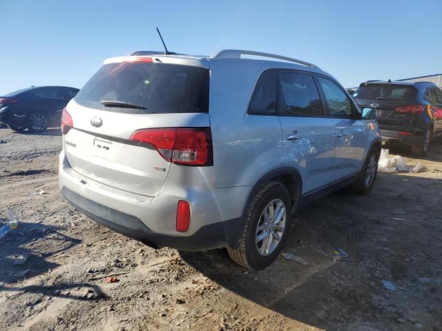 Photo 2 VIN: 5XYKT4A7XFG595655 - KIA SORENTO LX 