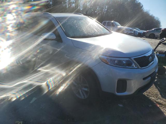 Photo 3 VIN: 5XYKT4A7XFG595655 - KIA SORENTO LX 