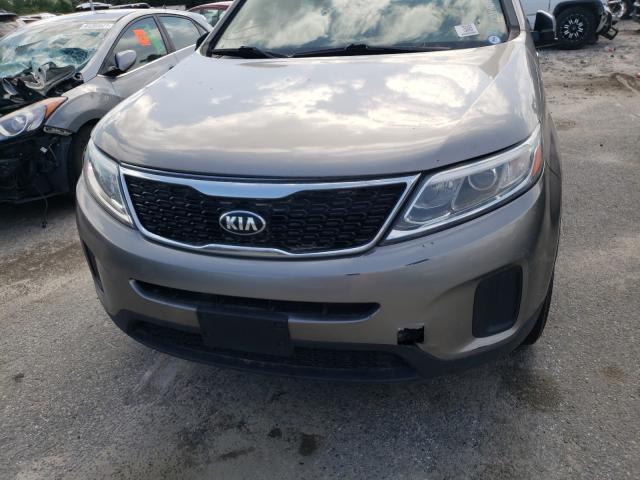 Photo 8 VIN: 5XYKT4A7XFG636009 - KIA SORENTO LX 