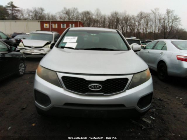 Photo 5 VIN: 5XYKTCA10BG015829 - KIA SORENTO 