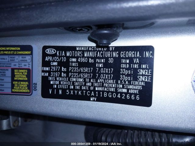 Photo 8 VIN: 5XYKTCA11BG042666 - KIA SORENTO 