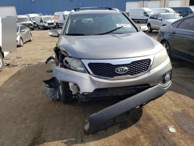 Photo 4 VIN: 5XYKTCA11BG172236 - KIA SORENTO 