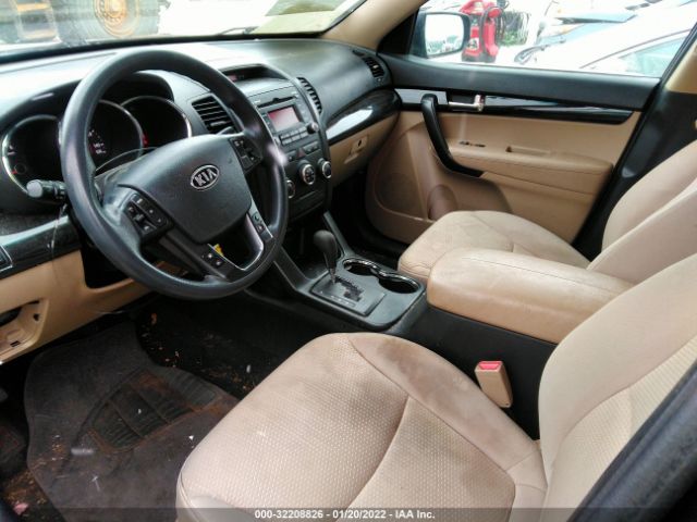 Photo 4 VIN: 5XYKTCA14BG082918 - KIA SORENTO 