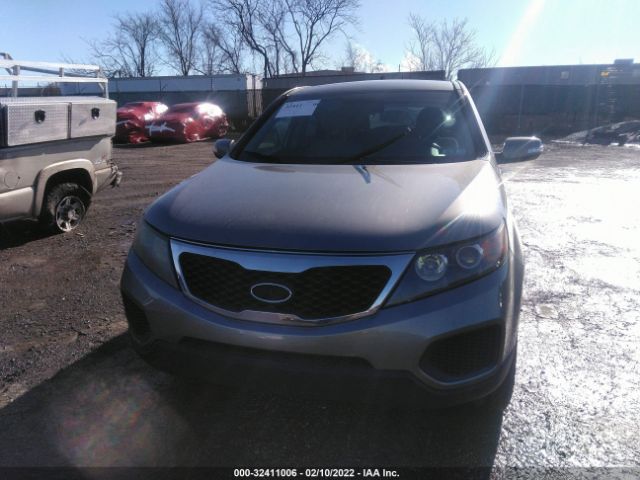 Photo 5 VIN: 5XYKTCA14BG112595 - KIA SORENTO 