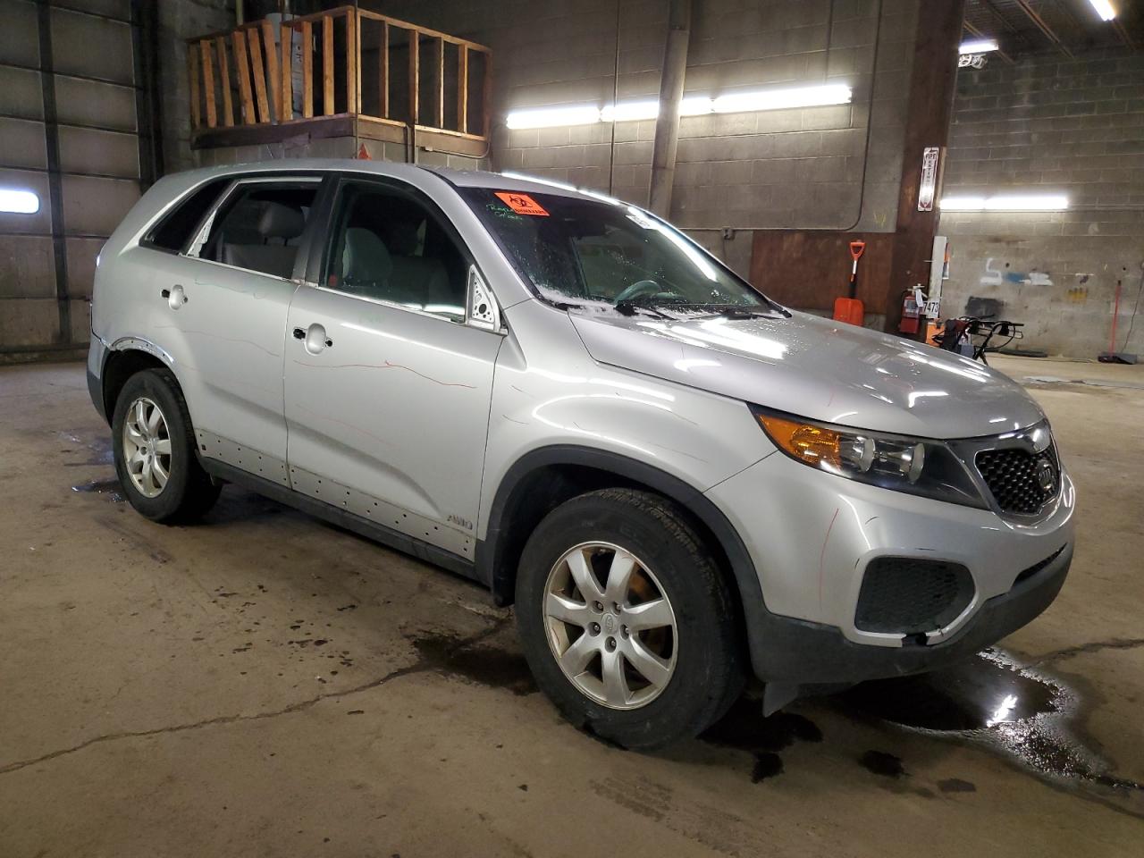 Photo 3 VIN: 5XYKTCA15BG112380 - KIA SORENTO 