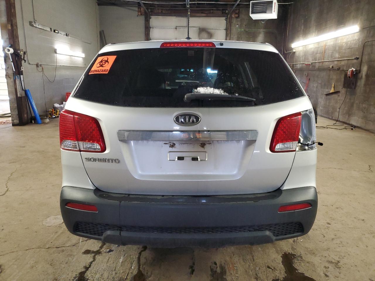 Photo 5 VIN: 5XYKTCA15BG112380 - KIA SORENTO 