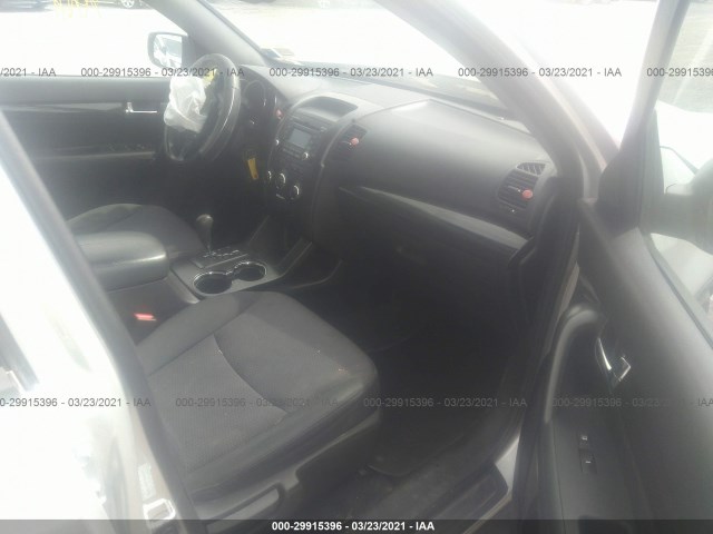 Photo 4 VIN: 5XYKTCA15BG178833 - KIA SORENTO 