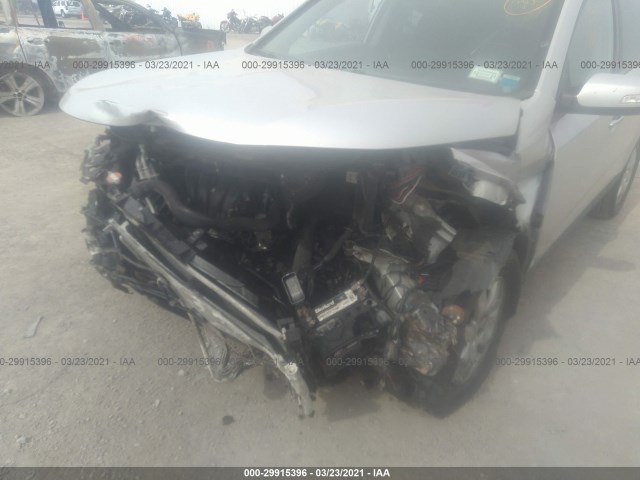 Photo 5 VIN: 5XYKTCA15BG178833 - KIA SORENTO 